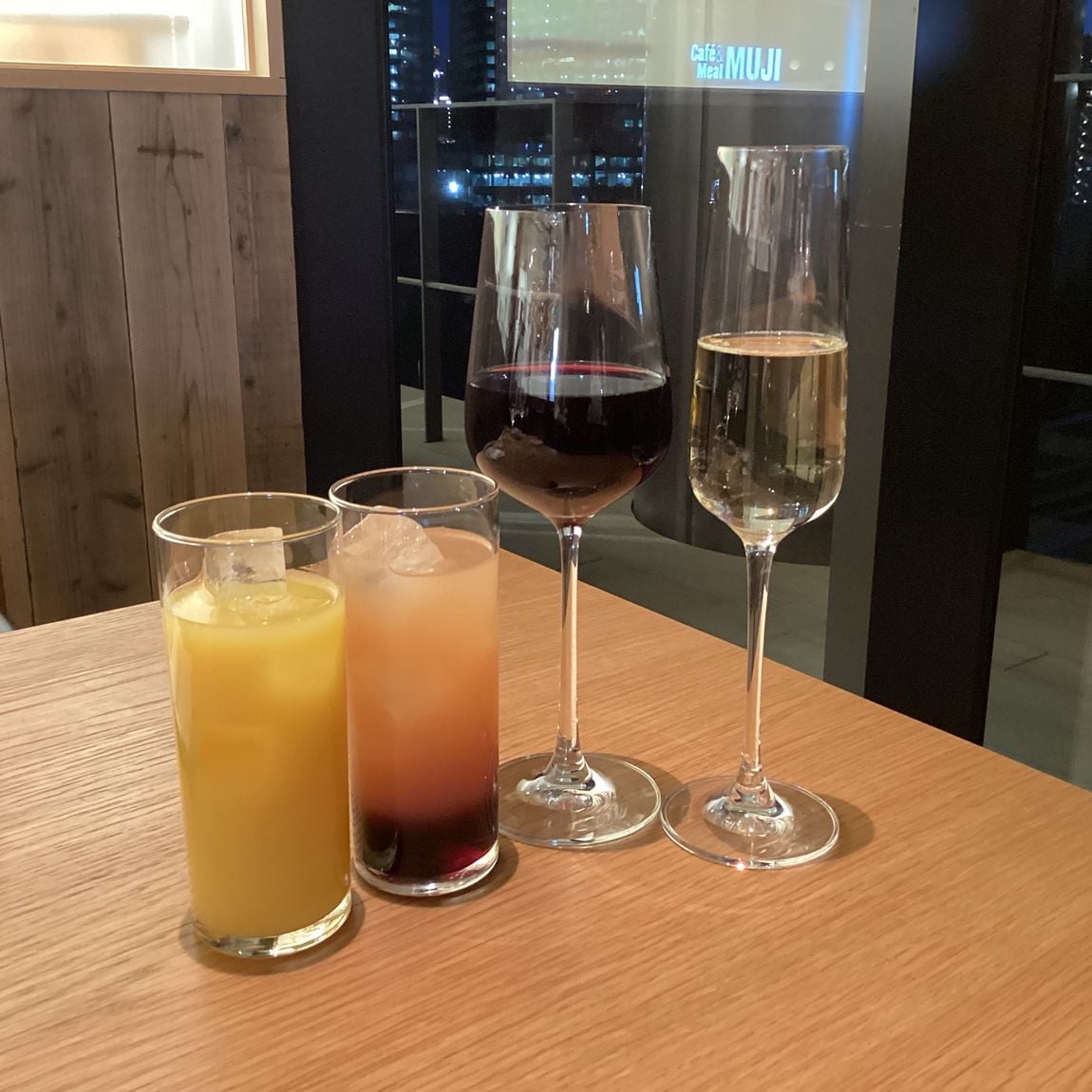 Cafe＆Meal MUJI グランフロント大阪】飲み放題のご紹介｜無印良品